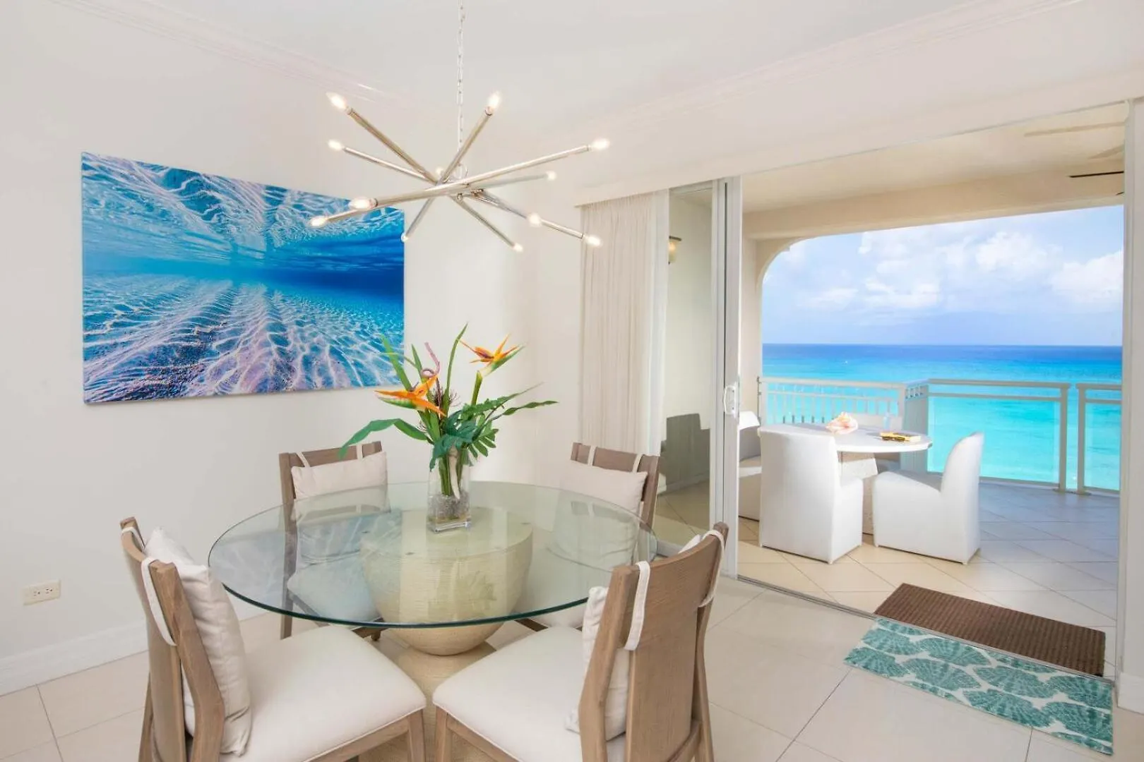 Apartment Beachcomber 33 George Town